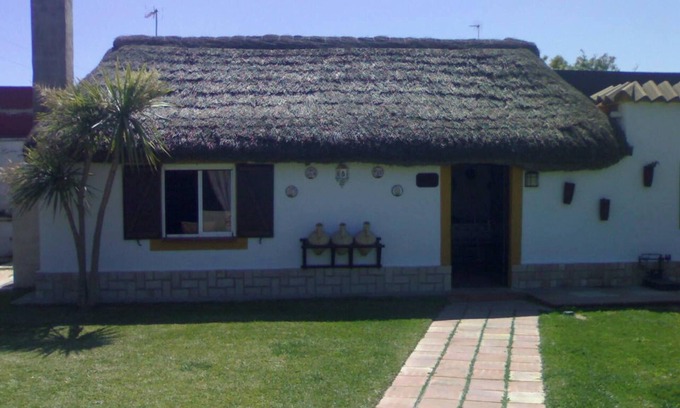 Sanlucar de Barrameda House | Homerez - Bright House in Sanlúcar – Fireplace