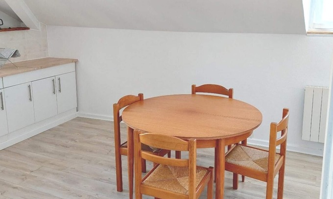 Rosny-sous-Bois Apartment | Homerez - Beautiful apartement for 2 ppl. at Rosny-sous-Bois