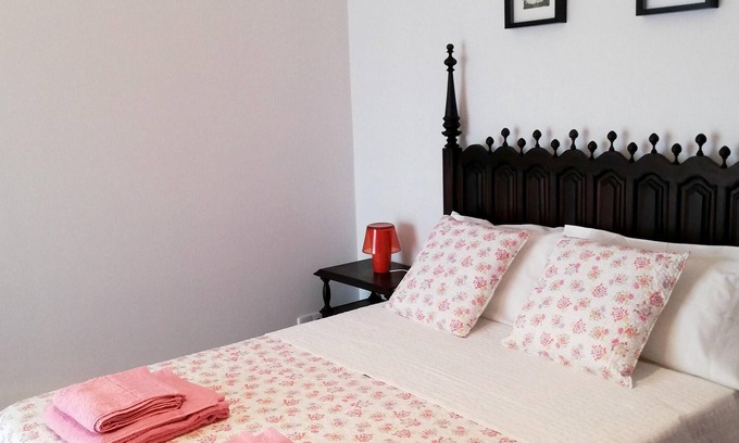 Baiao Apartment | Homerez - Beautiful appartement for 4 ppl. with terrace and balcony at Eiriz