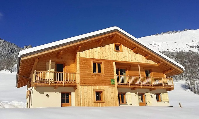 Hauteluce Apartment | Homerez - Big appartement 2 km away from the slopes for 13 ppl. at Hauteluce