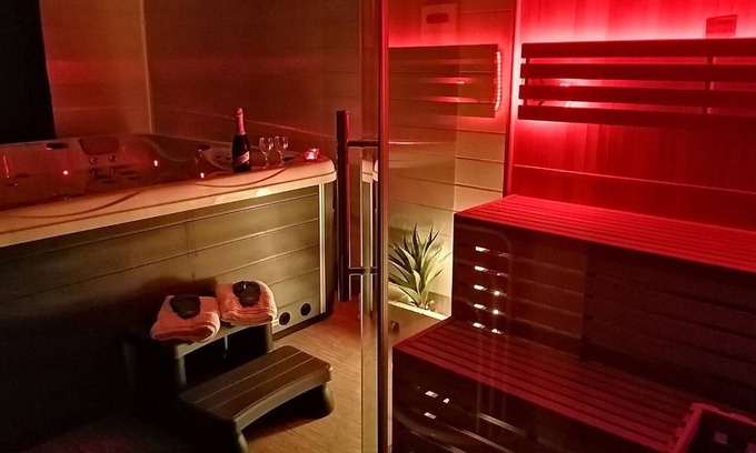 Bellegarde-Poussieu House | Homerez - Big house for 14 ppl. with swimming-pool, sauna, jacuzzi and terrace