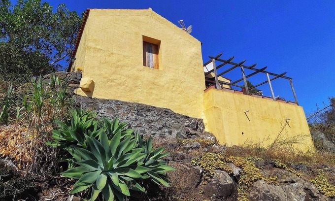 Moya House | Homerez - Bungalow in Carreteria
