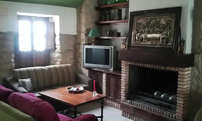 Ubeda House | Homerez - Charming 120 m² house in Úbeda with pool