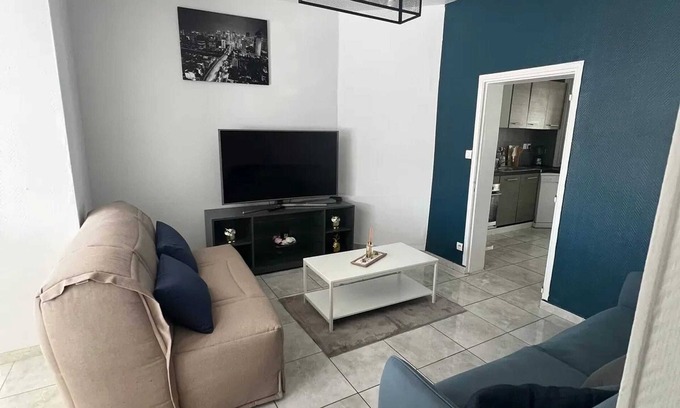 Lagord House | Homerez - Charming house in Lagord with private garden