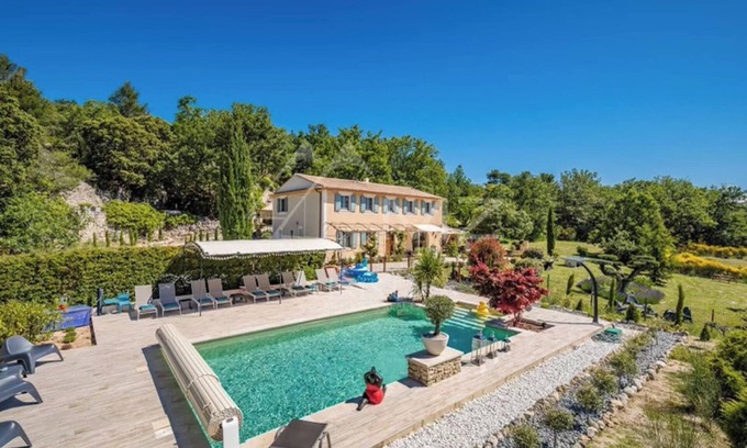 Murs Villa | Homerez - Elegant Villa in Murs with Private Pool