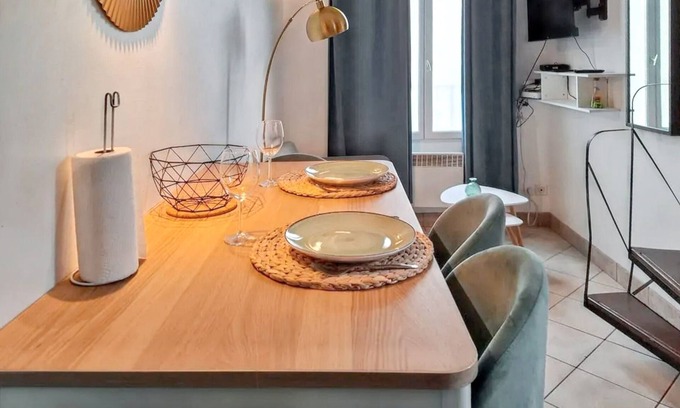 Village Apartment | Homerez - Flat in Fontenay-sous-Bois