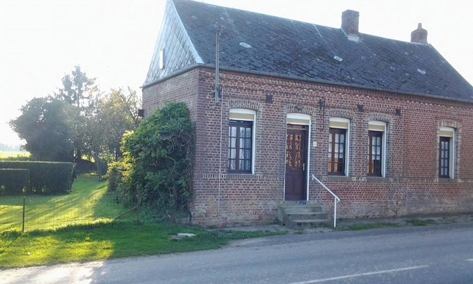 Mailly-Maillet House | Homerez - House Mailly-Maillet