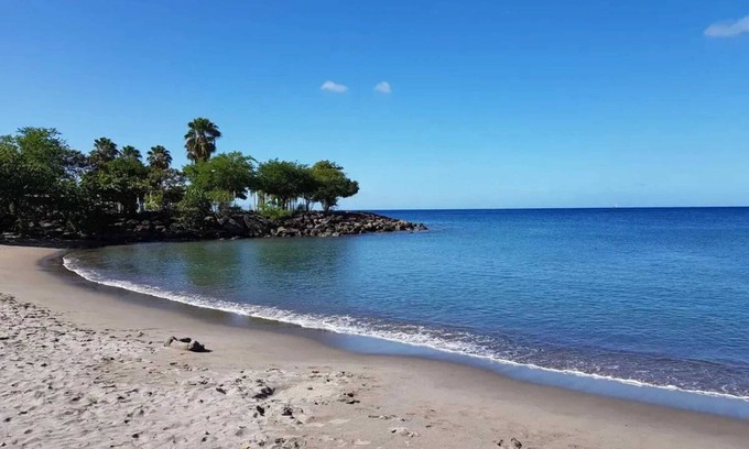 Anse Madame House | Homerez - Inviting House in Schoelcher with Beautiful View