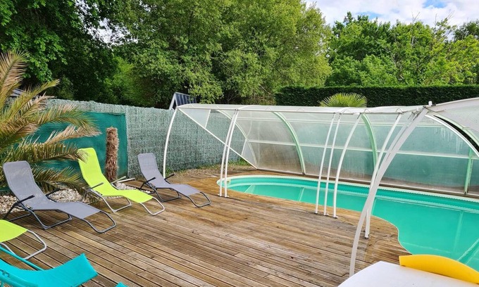 Labouheyre House | Homerez - Nice house for 8 ppl. with swimming-pool and terrace at Labouheyre