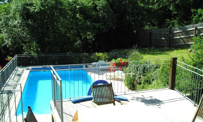 Loubressac House | Homerez - Spacious House in Loubressac with Private Pool