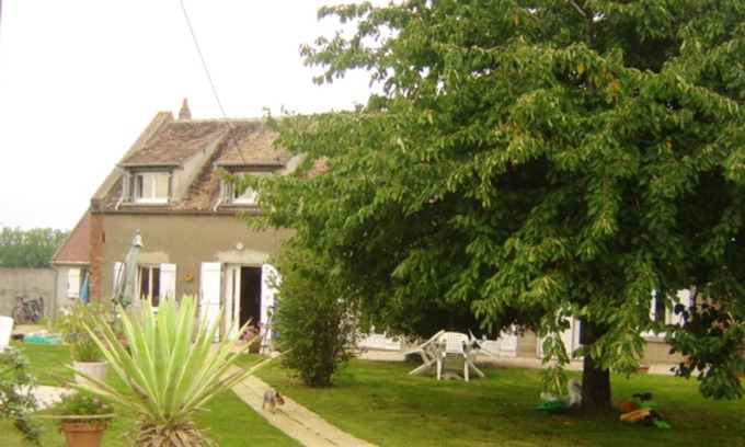 Ervauville Villa | Homerez - Villa for 11 ppl. with swimming-pool, garden and terrace at Ervauville