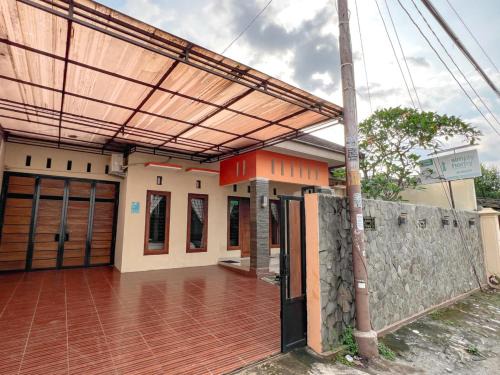 Condongcatur House | Homestay Sawitsari Dekat Pakuwon Mall dan UGM by Simply Homy