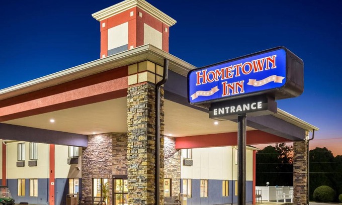 Thomasville Hotel | Hometown Inn Thomasville
