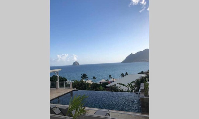 Le Diamant Apartment | Homevasion Martinique