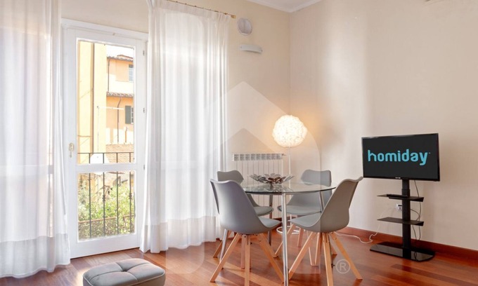 Pisa City Centre Apartment | Homiday- Charm and Relax - Historic Center