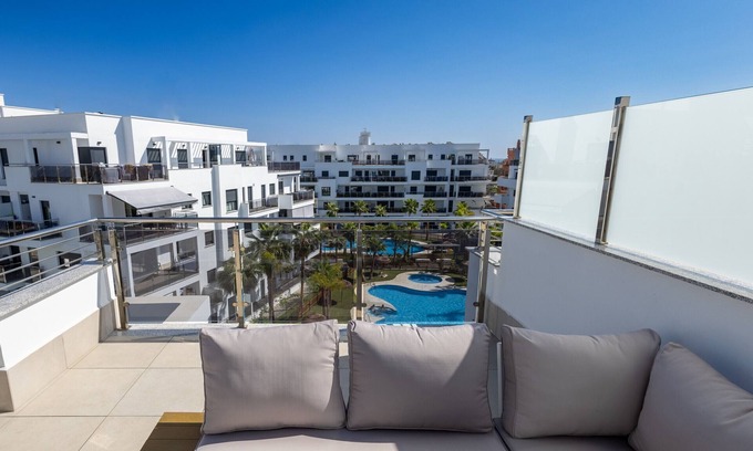 Motril Apartment | Homity Ático Ab-3-d2-4a