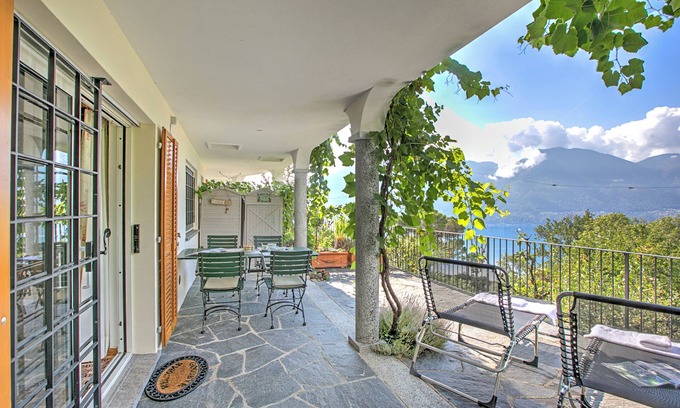 Minusio Apartment | Honeymoon Love Retreat 1, Brione Sopra Minusio, Switzerland