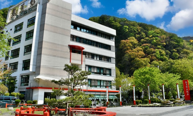 Ren'ai Hotel | Honeymoon Hotel