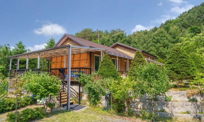 Hwachon House | Hongcheon Deopyeonhan Pension