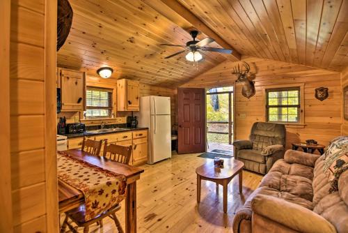 St George House | Hooah Cabin Retreat with Grill and Step-Free Access