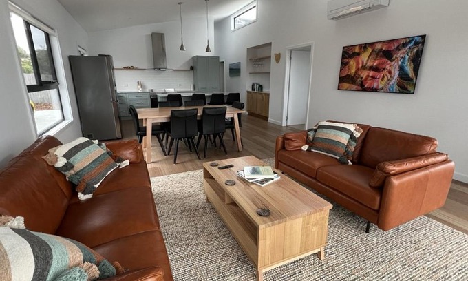 Binalong Bay House | HORIZON AT BINALONG BAY with Accessability Features