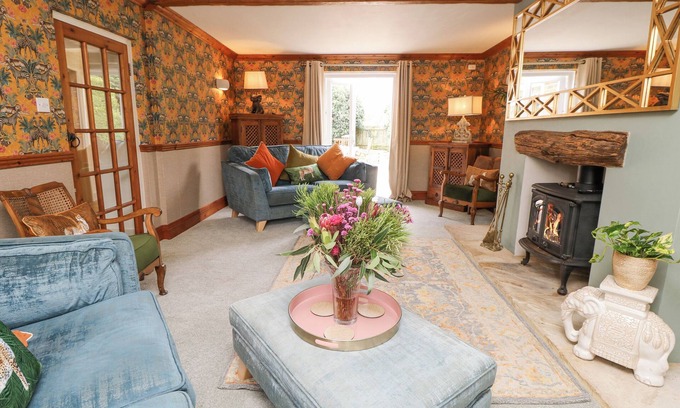 Dunbridge Cottage | Horseshoe Cottage