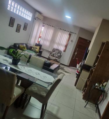 Centro House | Hospedagem Sil e Jean quarto família, cozinha compartilhada com outros hóspedes