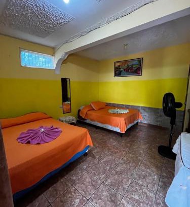 San Pedro La Laguna Hotel | Hospedaje González