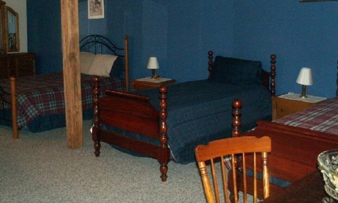 Jamestown Apartment | Hospitality and HORSEpitality® at its best!