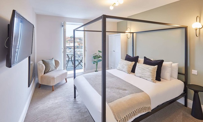 Whitby House | Host Stay Albion House