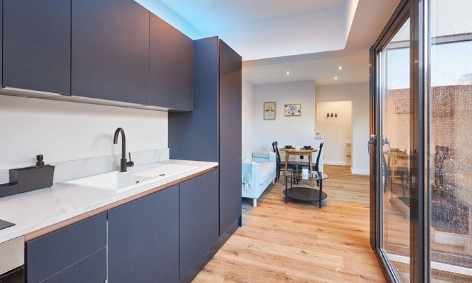 Heworth Apartment | Host Stay Apartment 1 Fourth Avenue