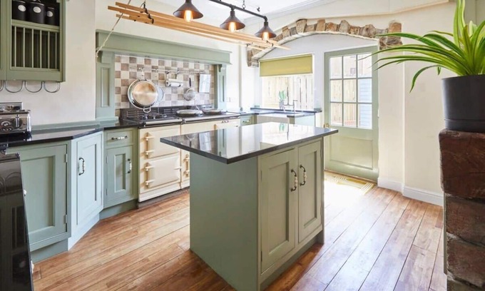 Pickering House | Host & Stay | Beckside