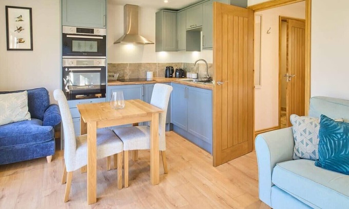 Aldington Ski Chalet | Host & Stay | Cobnut Barn