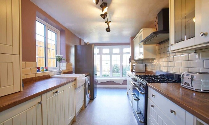 Skelton-in-Cleveland House | Host & Stay | The Snug