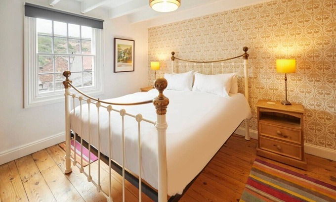 Staithes House | Host & Stay | Hampdon Cottage