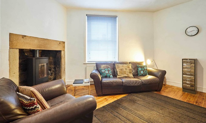 Hexham House | Host & Stay | The Reading Room
