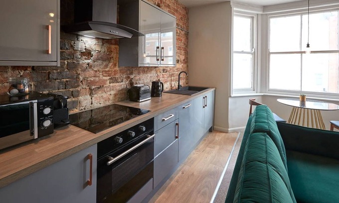 Scarborough Apartment | Host Stay Umpire s Watch North Marine House