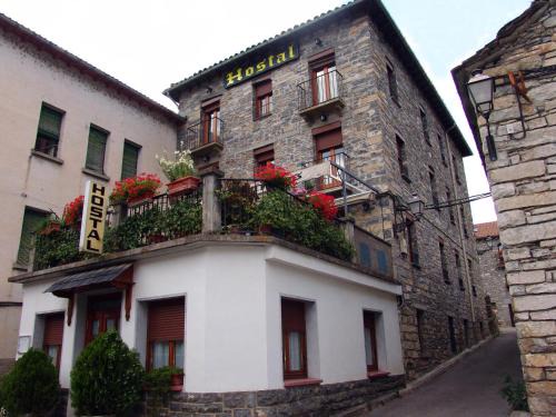 Sarvise House | Hostal Pirineos Sarvisé