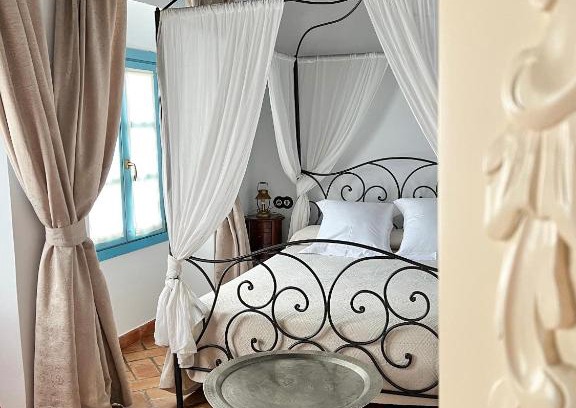 Carmona House | Hostal Servilia