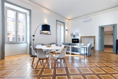 Historic Centre Apartment | Hostdomus - La Marmora Suites