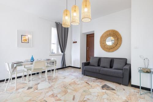 Gorra Apartment | Hostdomus - Outdoor Apartment 1