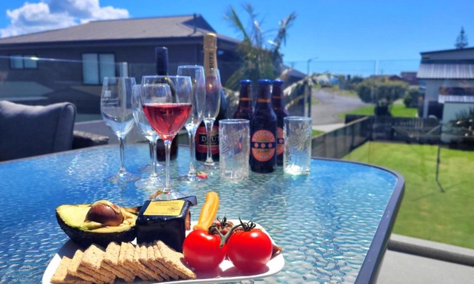 Whitianga House | Hosts on the Coast - Home by the Sea
