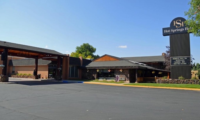 Thermopolis Hotel | Hot Springs Hotel & Spa