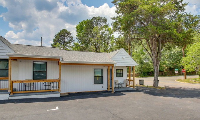 Hot Springs Cottage | Hot Springs Vacation Rental, 1 Mi to Downtown!