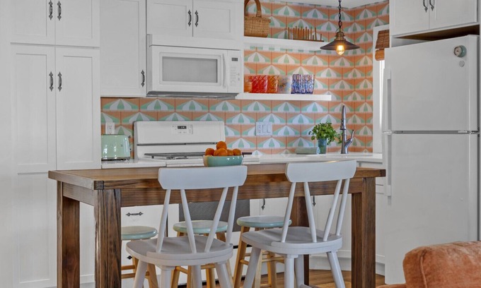 Lavallette House | Hot Tub| 3BR Lavallette| Girls Trip at the Beach