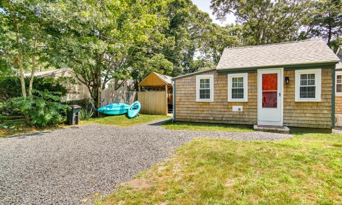 South Yarmouth House | Hot Tub and Kayaks Dog-Friendly House in Yarmouth