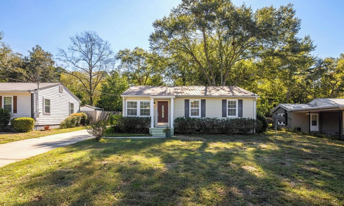 North Augusta House | Hot Tub & BBQ Retreat | Spacious Backyard | Pet-Friendly