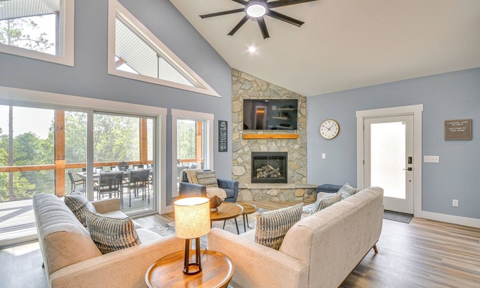 Hickory House | Hot Tub + Game Room! Family Connelly Springs Home