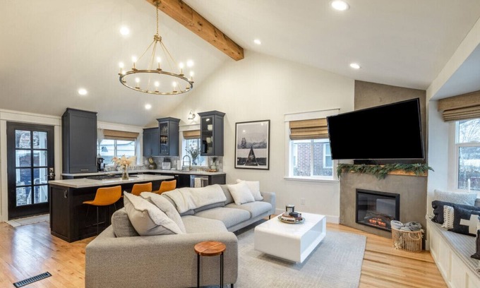 Sugar House House | Hot Tub|Office|Remote Work
