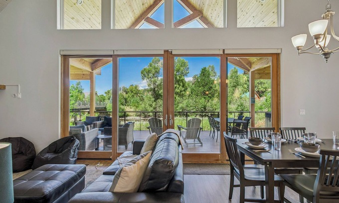 San Juan River Village House | Hot Tub River Front Cabin